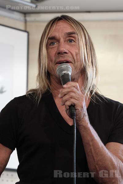 IGGY POP - 2009-05-25 - PARIS - FNAC St Lazare - 